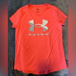 Under Armour Girls M (7/8) dry fit t-shirt